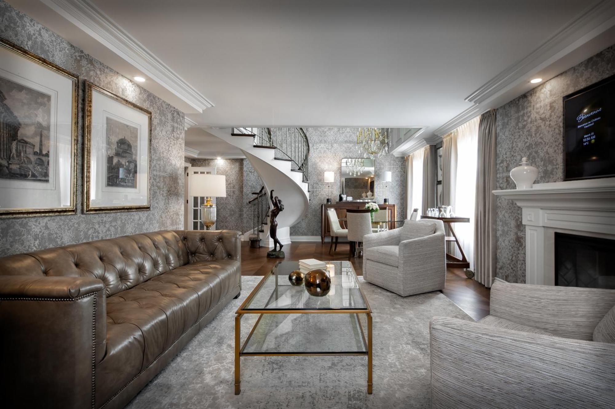 Chateau Vaudreuil Bagian luar foto Interior of a townhouse